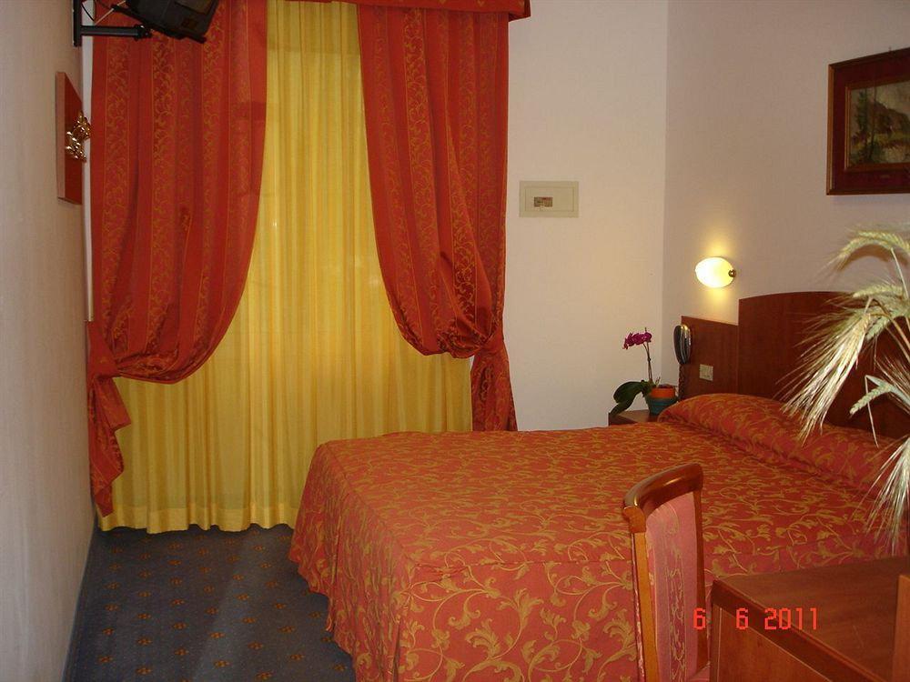 Hotel Garden Limone sul Garda Exterior photo